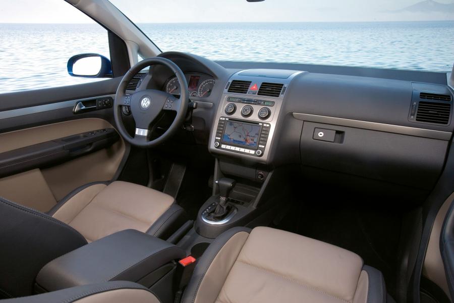  Volkswagen Touran 2007 года  (фото 50 из 74)
